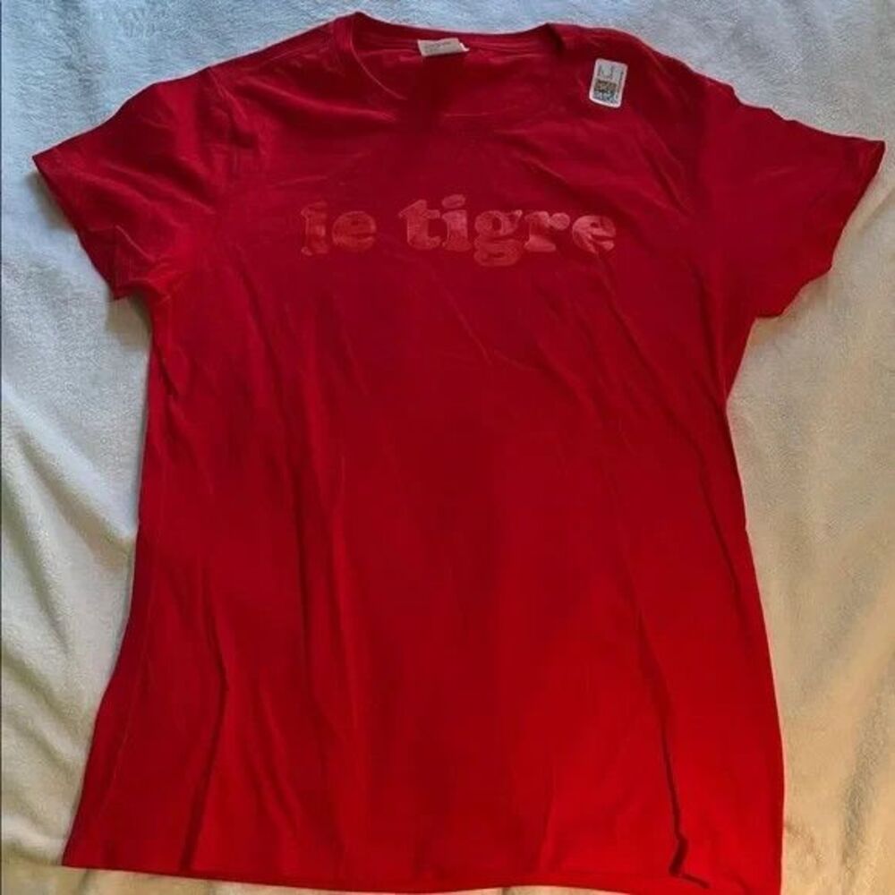 Le Tigre Women's Red T-Shirt (M)